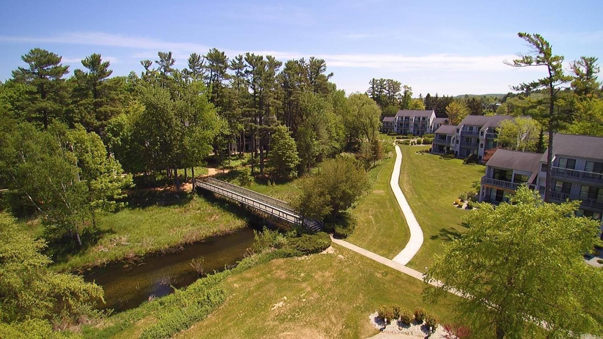 Beautiful Lake View Studio Condo At The Shores Traverse City Kültér fotó